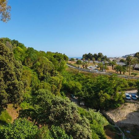 Villa Laetitia - Appt De Charme Avec Parking - Nice Nord Εξωτερικό φωτογραφία